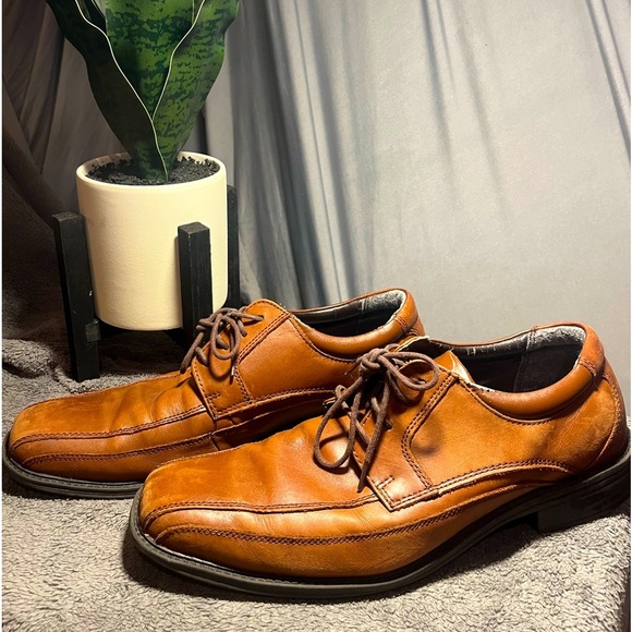 ‼️5/$25‼️ Dockers Size 10 Dress shoes - Picture 1 of 5